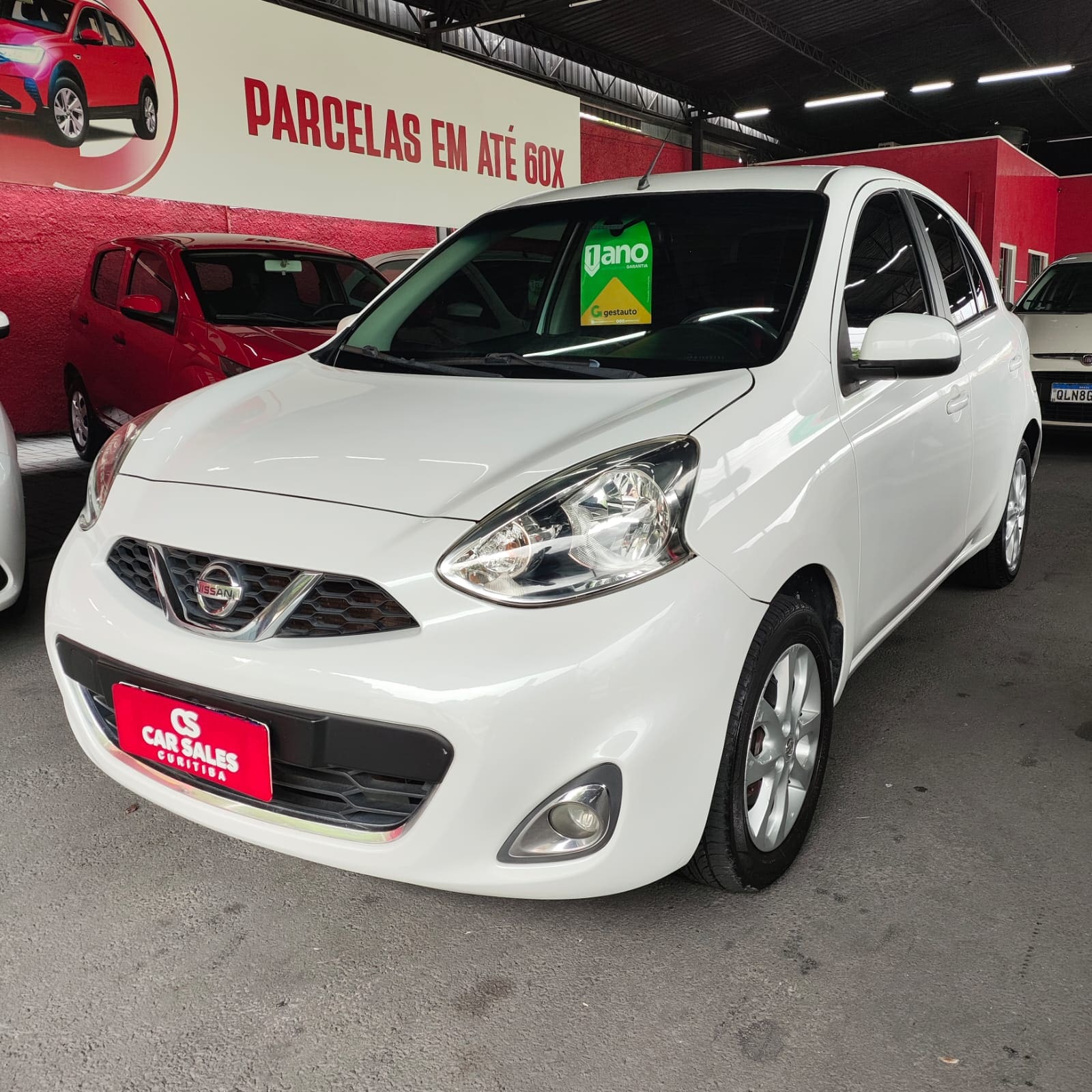 Nissan March SV 1.0 16V 5P