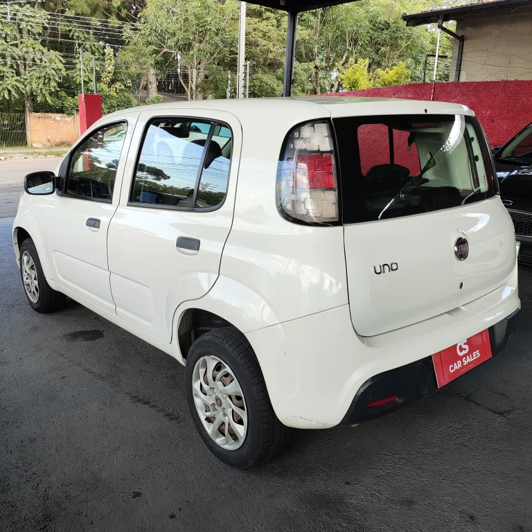 FIAT UNO ATTRACTIVE 1.0 2021