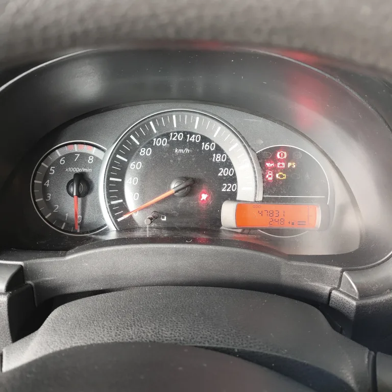 NISSAN / MARCH SL 1.6 16V FLEX FUEL 5P