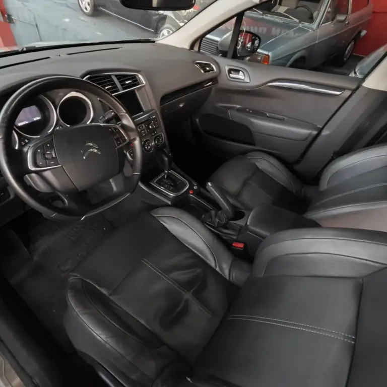 CITROËN / C4 LOUNGE EXCLUSIVE 1.6 TURBO FLEX AUT.