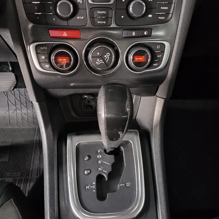 CITROËN / C4 LOUNGE EXCLUSIVE 1.6 TURBO FLEX AUT.