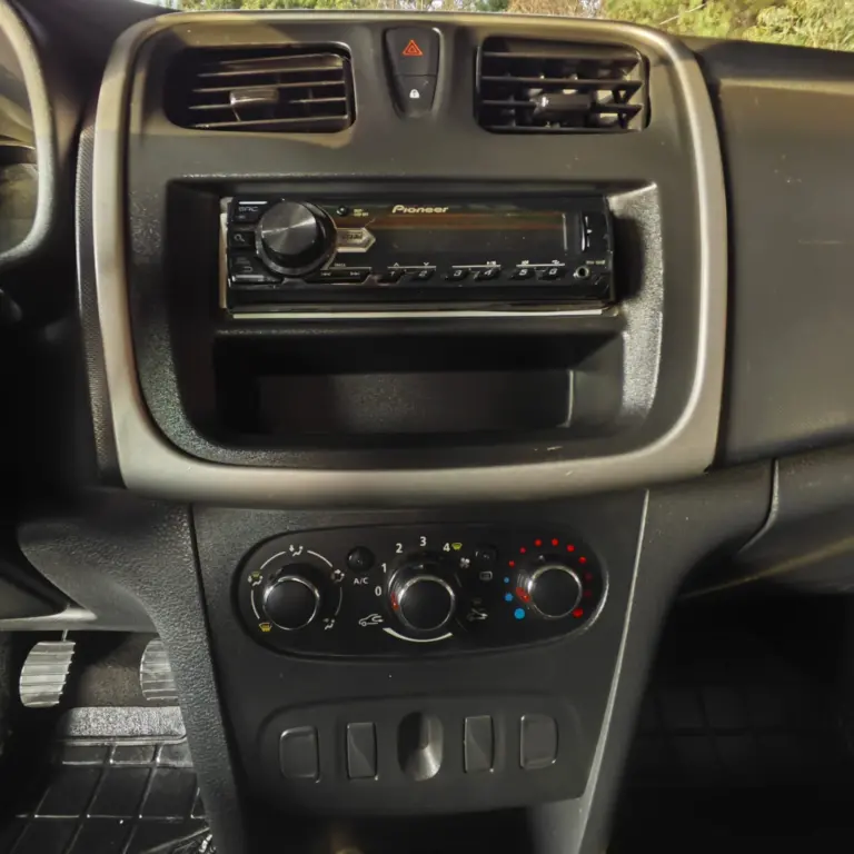 SANDERO AUTHENTIQUE HI-POWER 1.0 16V 5P