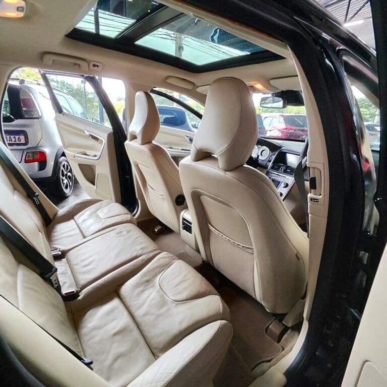 VOLVO / XC 60 3.0 AWD 5P