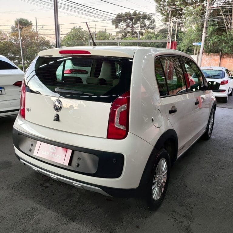 VOLKSWAGEN UP! TRACK 1.0 TOTAL FLEX 12V 5P