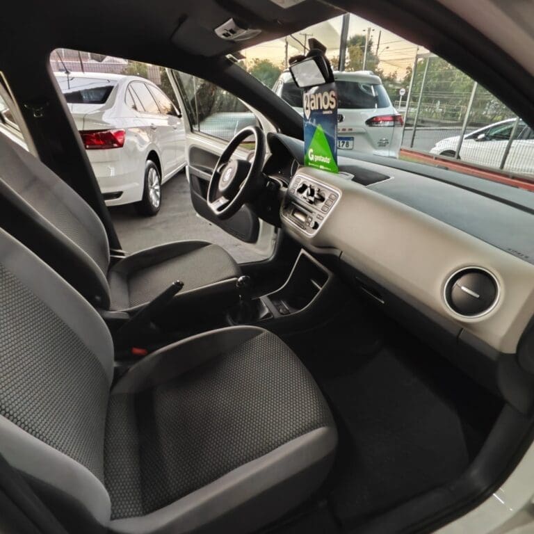 VOLKSWAGEN UP! TRACK 1.0 TOTAL FLEX 12V 5P