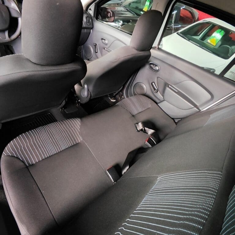 RENAULT / LOGAN AUTHENTIQUE HI-FLEX 1.0 16V 4P