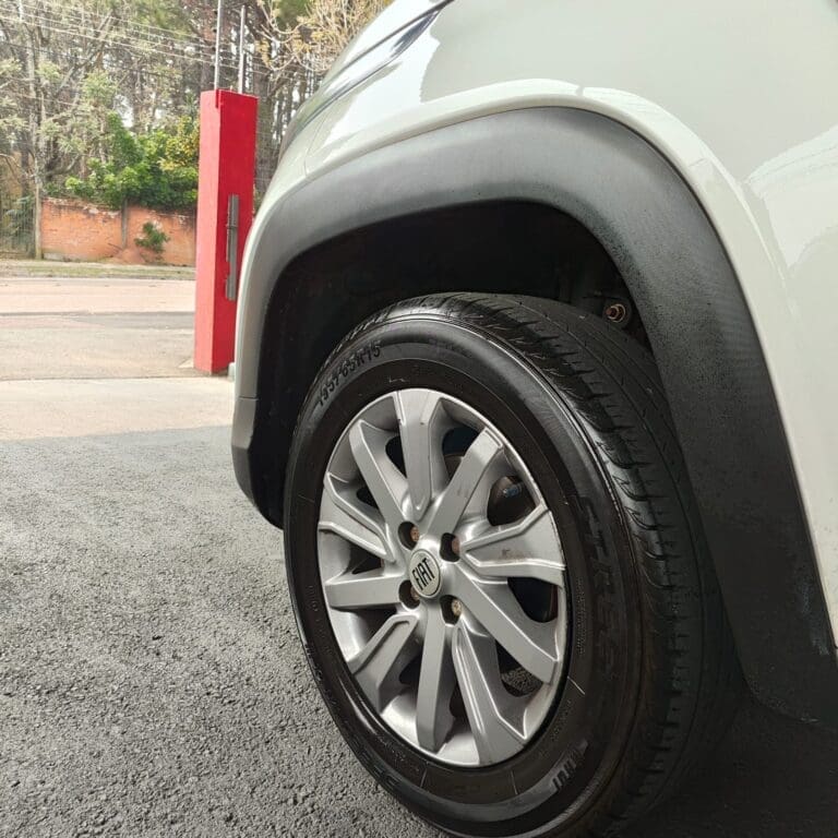 FIAT STRADA FREEDOM 1.3 FLEX 8V CS PLUS